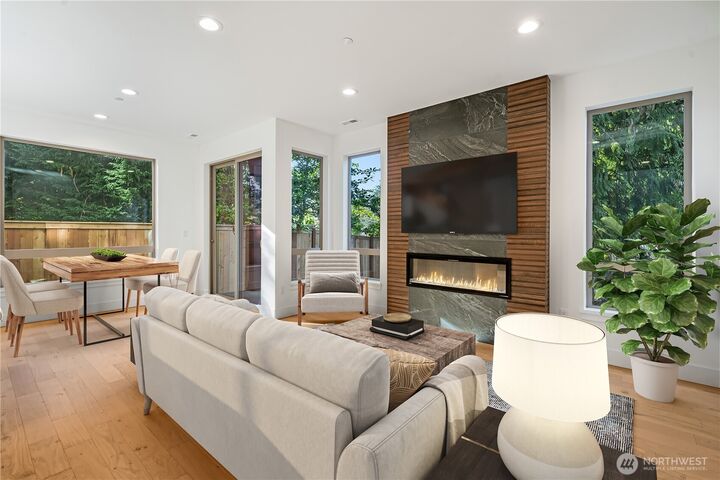 Property Photo:  12911 NE 78th Place  WA 98033 