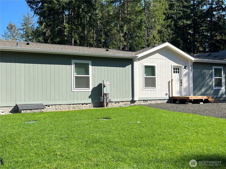 Property Photo: 920 E Lakeshore Drive W WA 98584