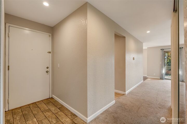 4904  81st Place SW 304  Mukilteo WA 98275 photo