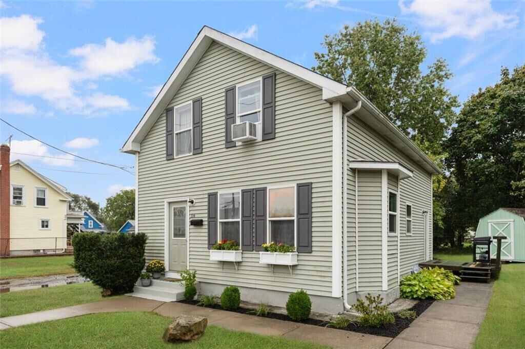 Property Photo:  114 Pontiac Street  RI 02886 
