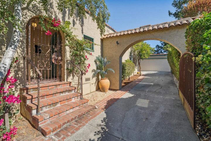 Property Photo:  732 Paloma Avenue  CA 94010 