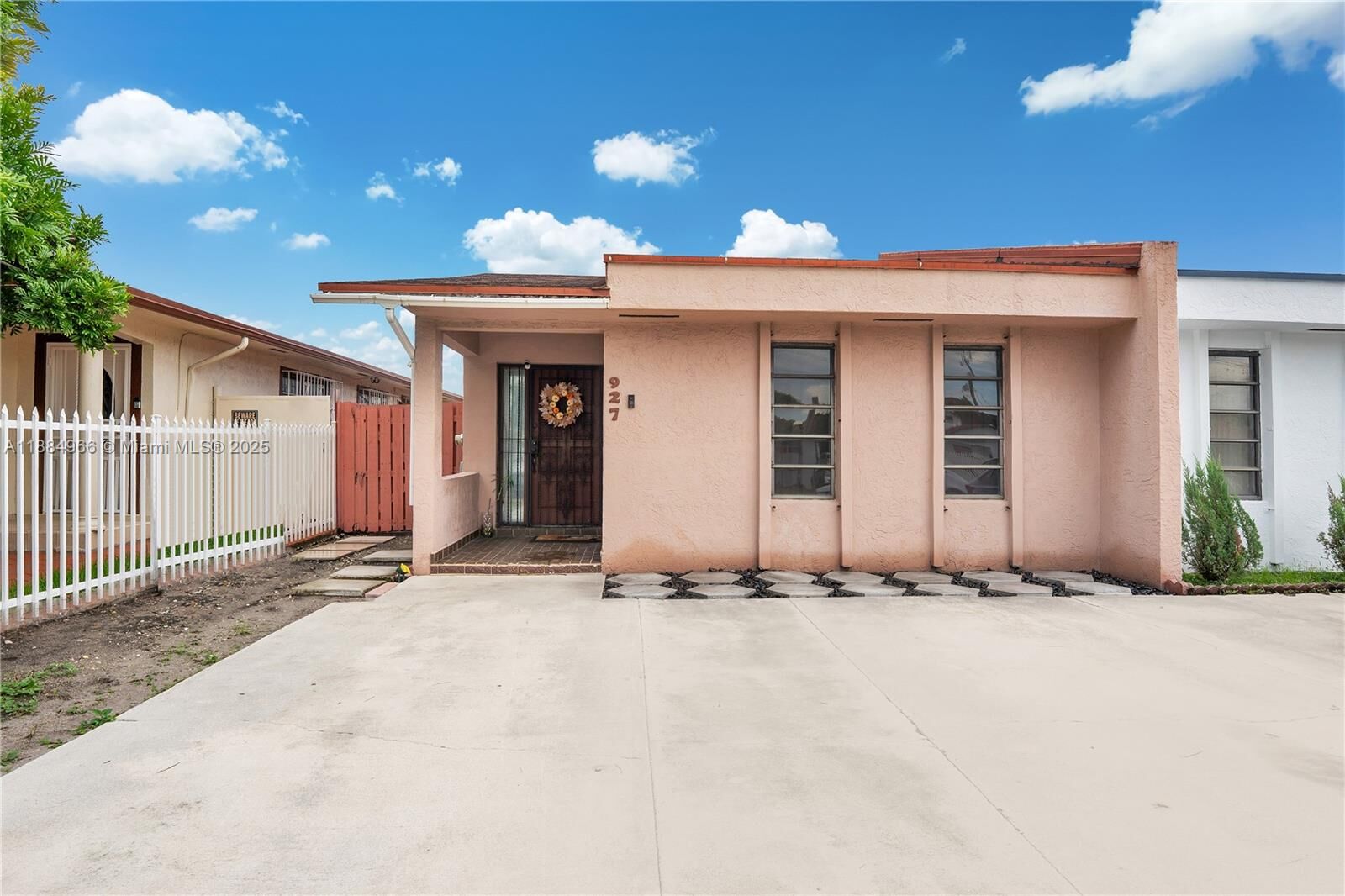 Property Photo:  927 W 37th St  FL 33012 