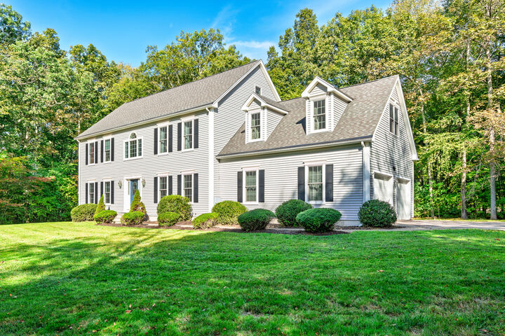 Property Photo:  12 Rachel Court  CT 06419 