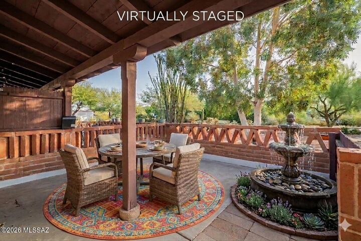 Property Photo:  468 S Paseo Aguila C  AZ 85614 
