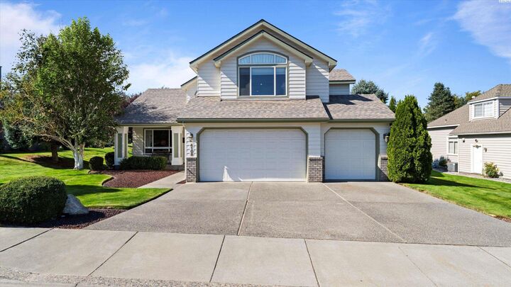 Property Photo: 4108 S Green St WA 99337