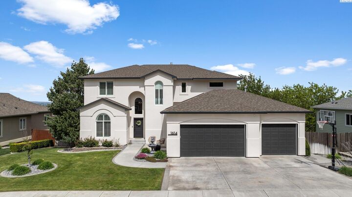 Property Photo: 1614 W 51st Avenue WA 99337