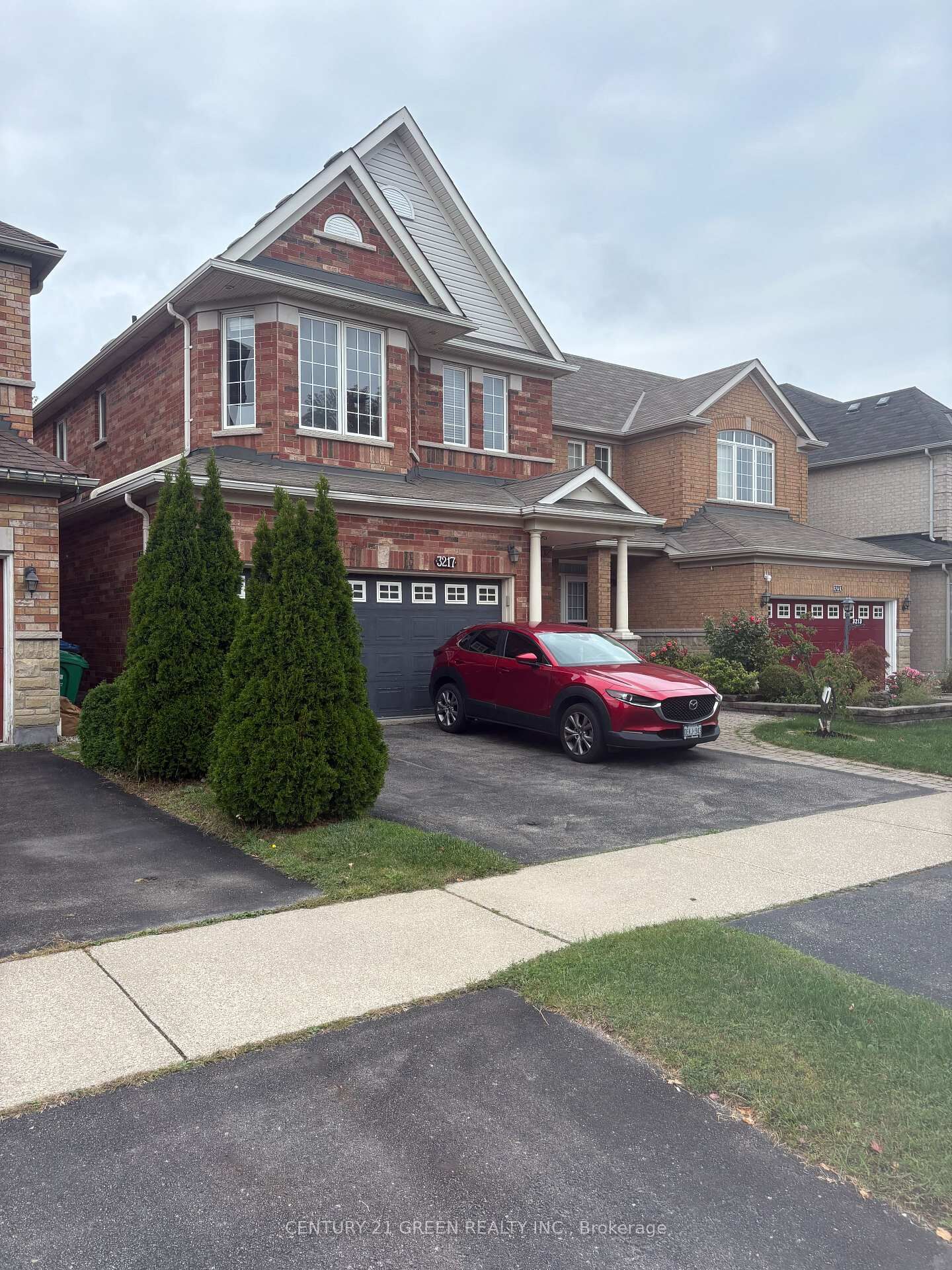 Photo de la propriété:  3217 Respond Road (Main Level)  ON L5M 7X5 