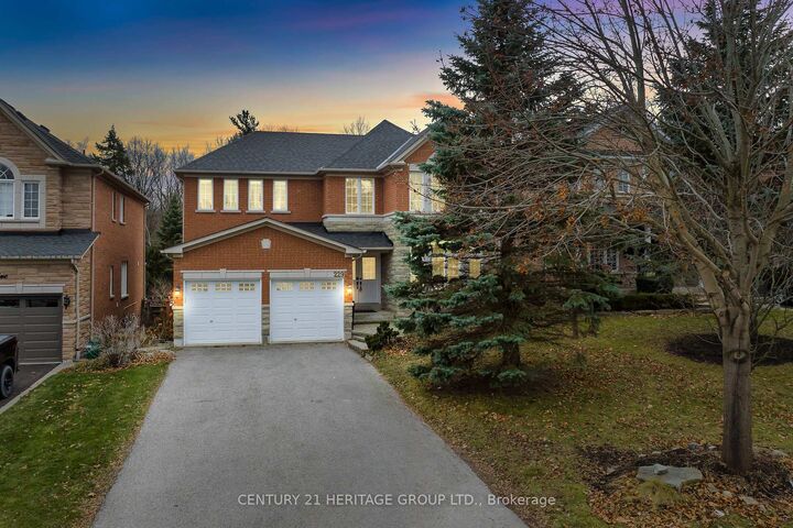 Photo de la propriété:  229 Willis Drive  ON L4G 7M2 