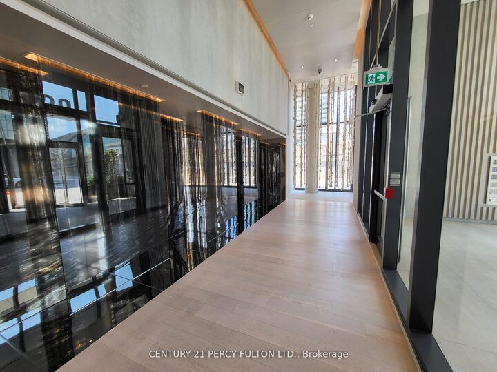 Property Photo:  138 Downes Street 5310  ON M5E 0E4 