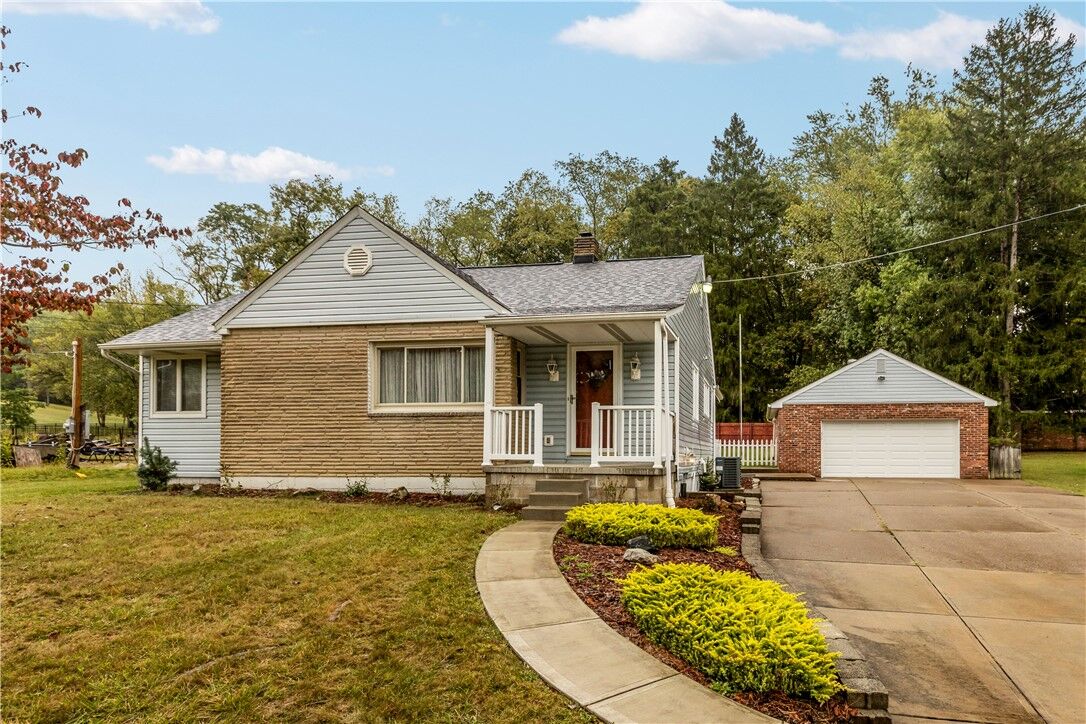 Property Photo: 731 Clifton Rd PA 15102