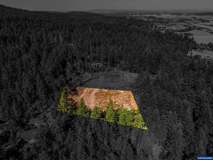 Property Photo: Lot 6 &Amp 7 NW Overlook Dr OR 97330