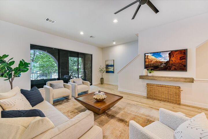 Property Photo: 2505 Enfield Road 3 TX 78703