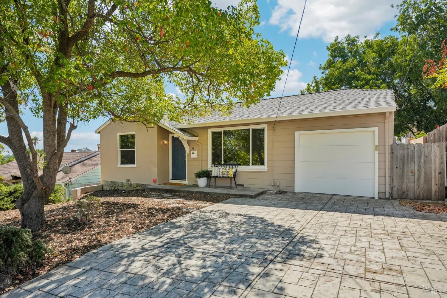 Property Photo: 74 Linda Vista Street CA 94510