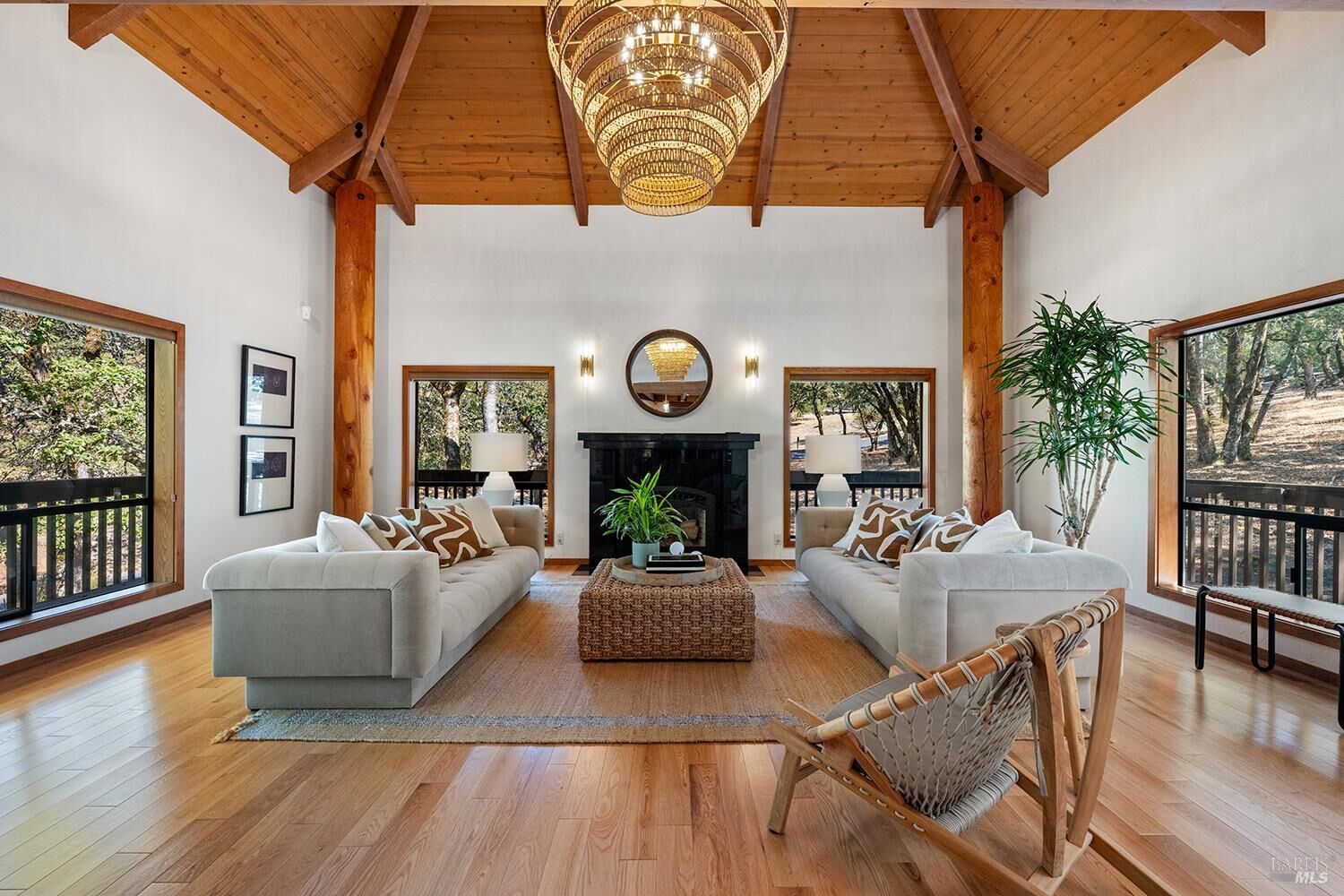 Property Photo:  865 White Oak Drive  CA 95409 