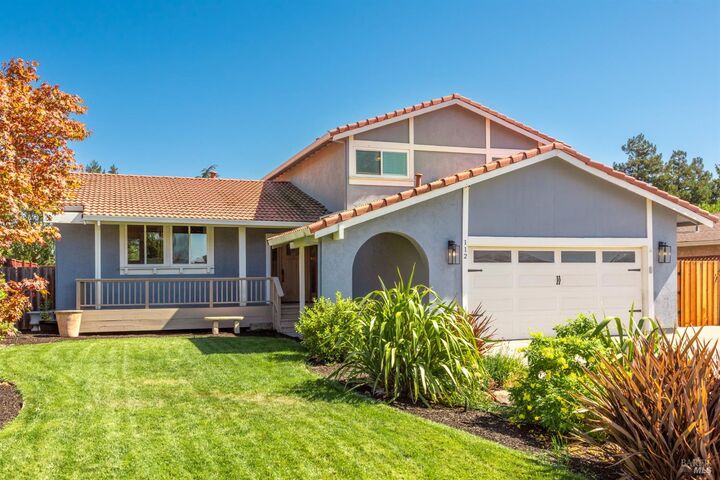 Property Photo:  112 Rose Petal Court  CA 94954 