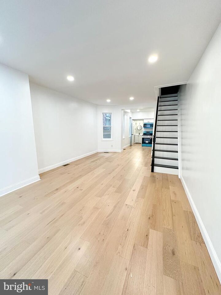 Property Photo:  2070 E Lippincott Street  PA 19134 