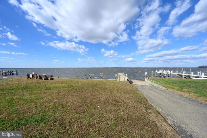 Property Photo:  148 Bay Circle  MD 21919 