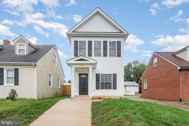 Property Photo: 1307 Cardwell Street VA 22401