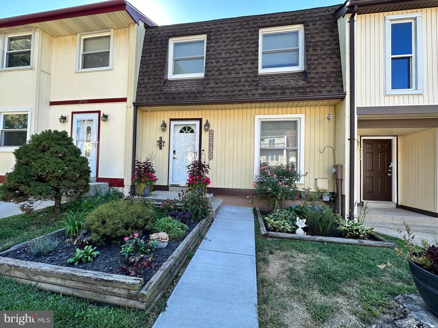 Property Photo:  25732 Valley Park Terrace H-2  MD 20872 