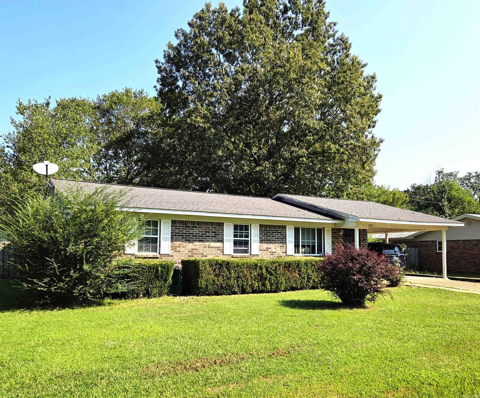 Property Photo: 2701 Ozark Street AR 71953