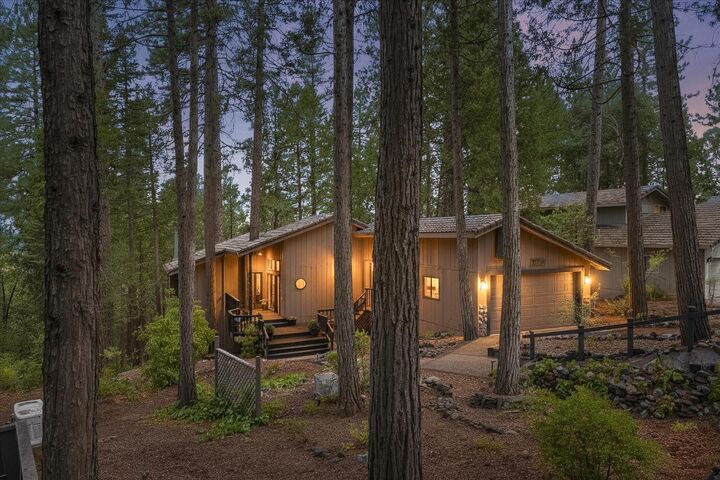 Property Photo:  723 Larkspur Lane  CA 95247 