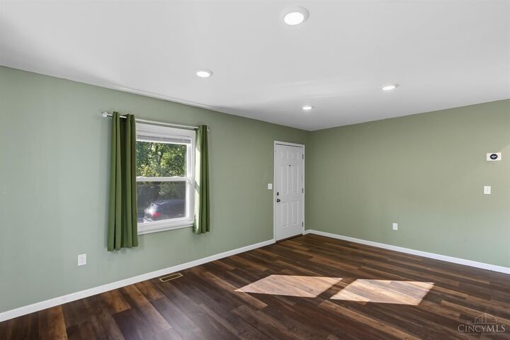 Property Photo: 512 E Epworth Avenue OH 45232