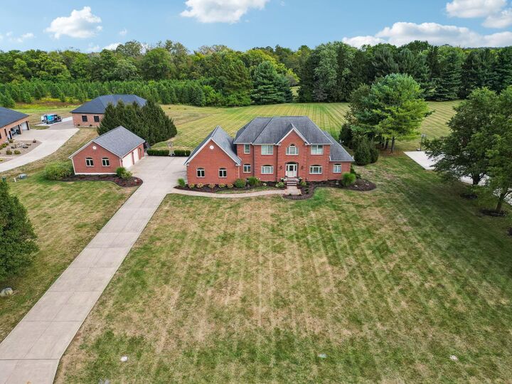 Property Photo: 6772 Ohio Canal NW Court OH 43110
