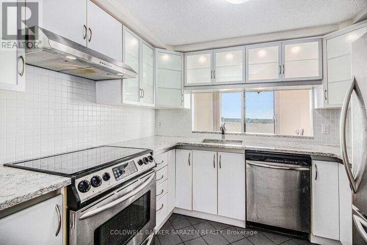 Photo de la propriété:  199 Kent Street 2307  ON K2P 2K8