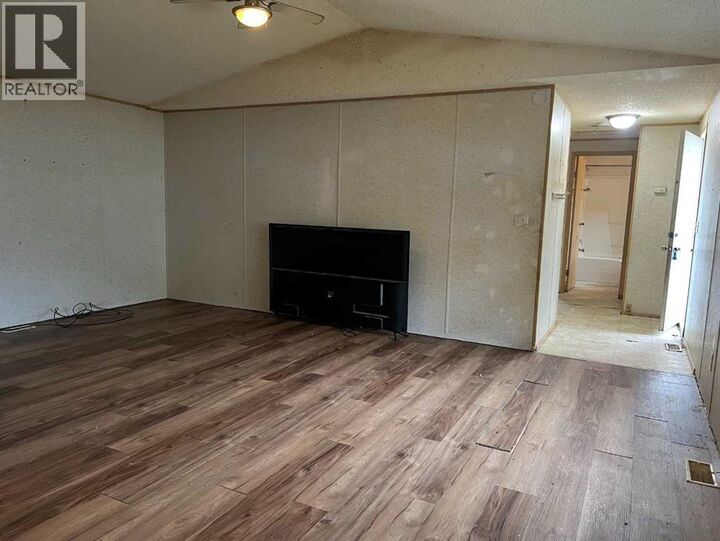 Property Photo:  24 3 Avenue  AB T0G 0X0 