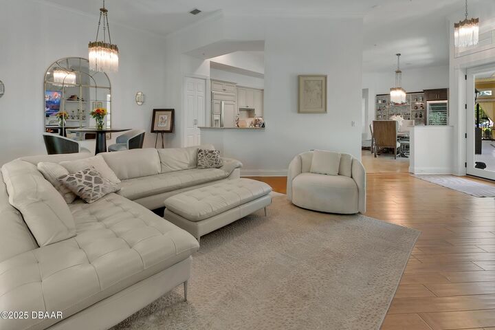 Property Photo:  4605 Oak Hammock Court  FL 32127 