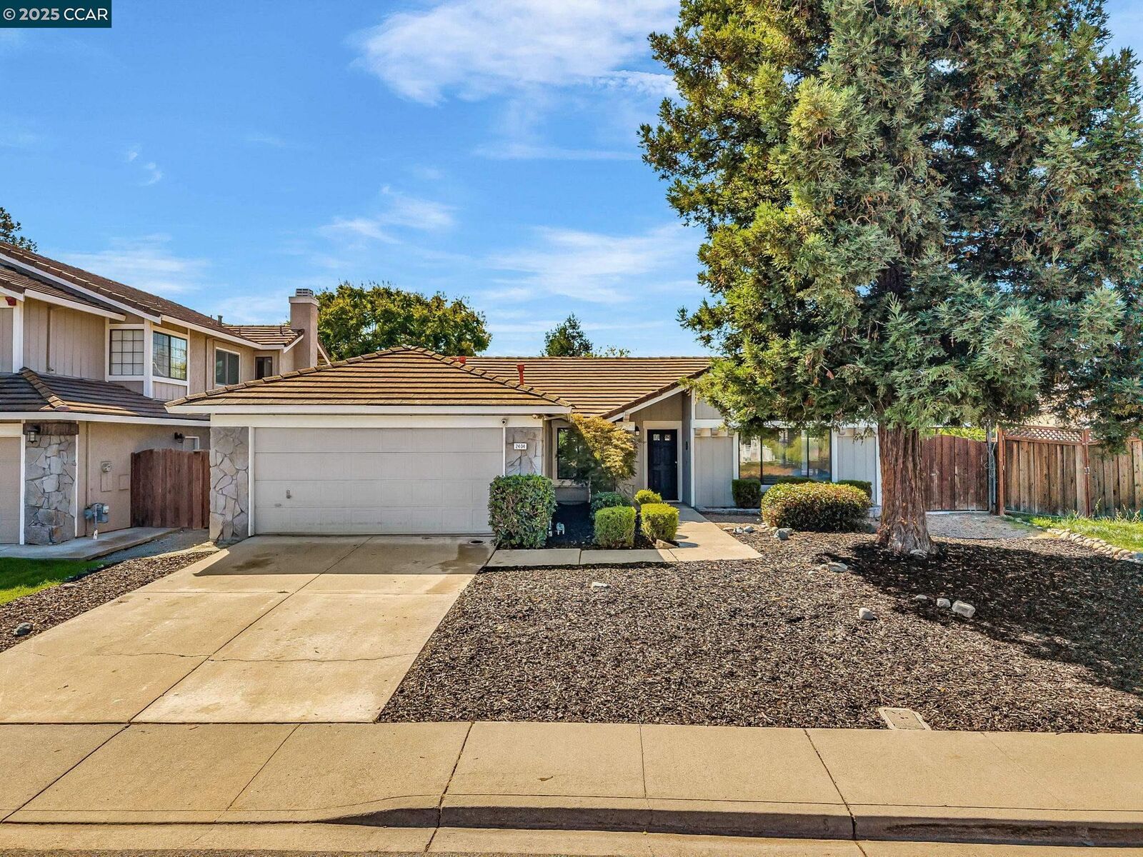 Property Photo: 2404 Whitetail Dr CA 94531