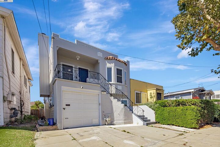 Property Photo: 871 Green Ave CA 94066