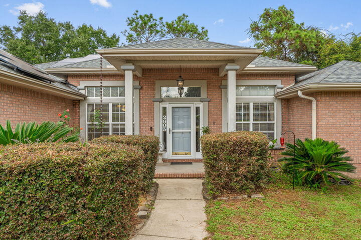 Property Photo:  2603 Palamino Trail  FL 32536