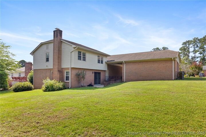 Property Photo:  810 Southview Circle  NC 28311