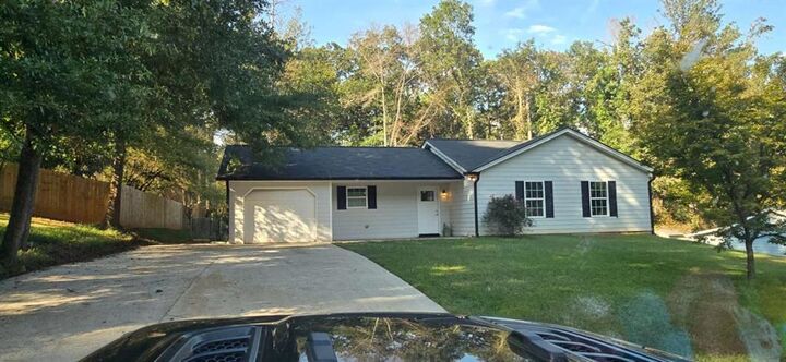 915 Navajo Trail  Covington GA 30016 photo