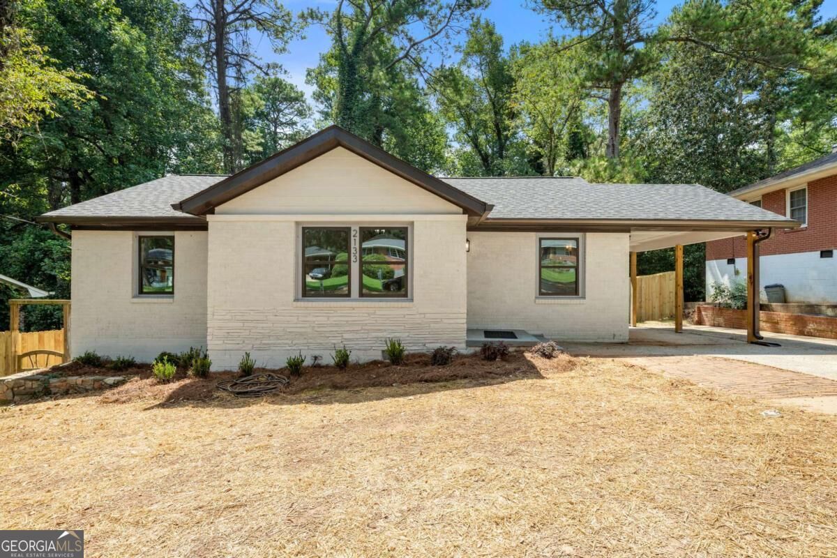 Property Photo: 2133 Trailwood Road GA 30032