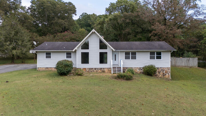 Property Photo: 2841 Varnell Rd Road TN 37311