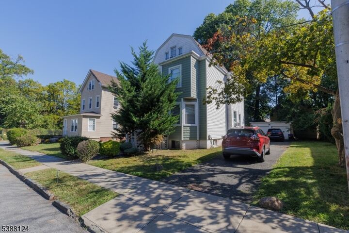 54 Linwood Pl  East Orange City NJ 07017 photo