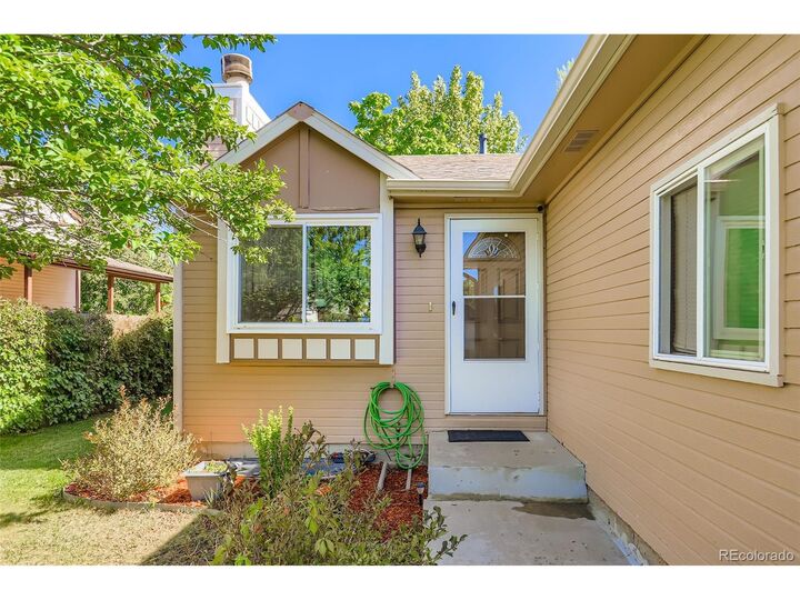 Property Photo:  2108 Tulip St  CO 80501 