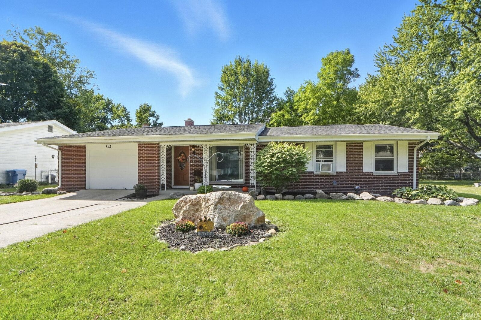 Property Photo:  813 Pearse Avenue  IN 46706 