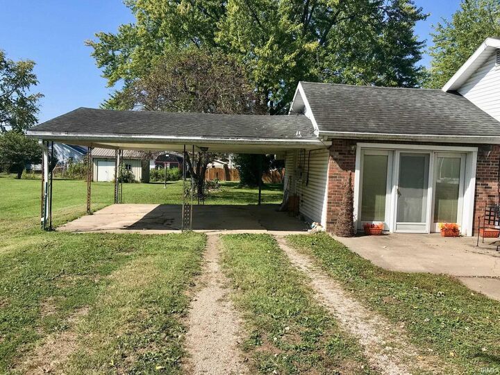 Property Photo:  309 S Stout Street  IN 47670 