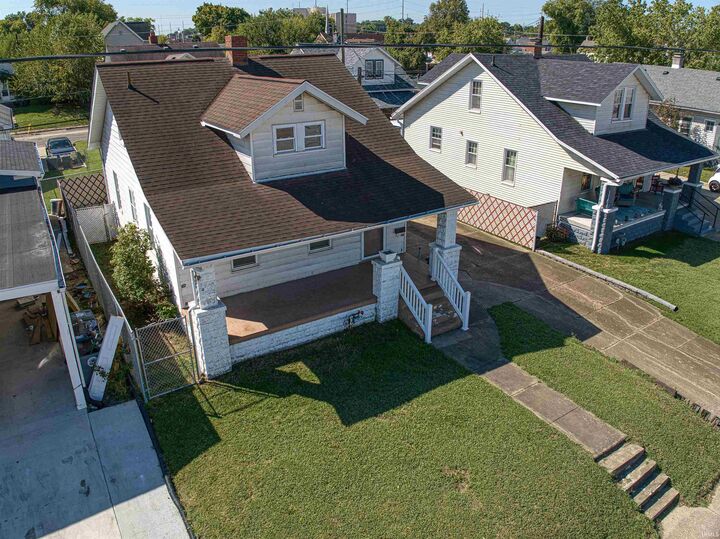 Property Photo:  2218 W Maryland Street  IN 47712-5308 