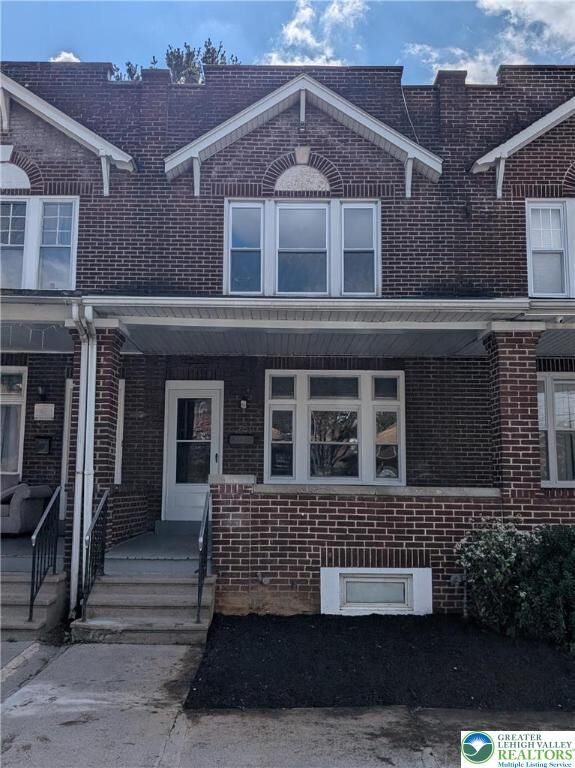 Property Photo:  750 W Cumberland Street  PA 18103 