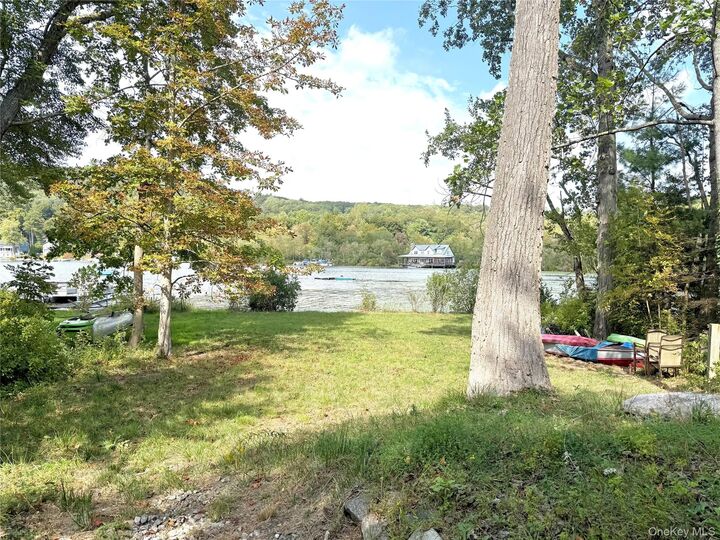 Property Photo:  31 South Shore  NY 10590 