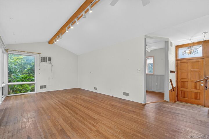 Property Photo: 870 Barberry Road NY 10598