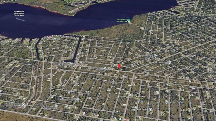 Property Photo:  4490 Gillot Boulevard  FL 33981 