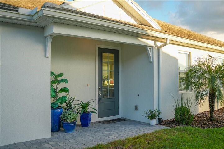 Property Photo:  977 Crosswind Avenue  FL 34240 