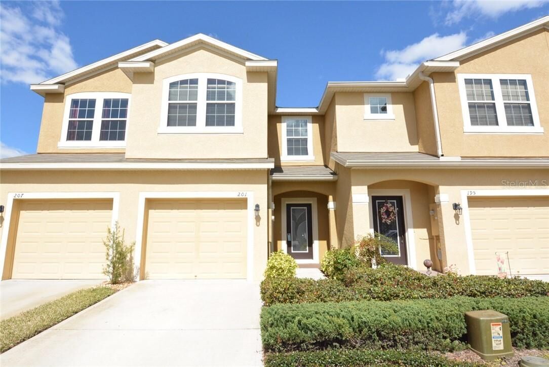 Property Photo: 201 Angel Trumpet Way FL 32765