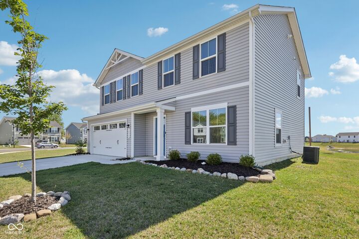 Property Photo:  1375 Cascades Drive  IN 46140 