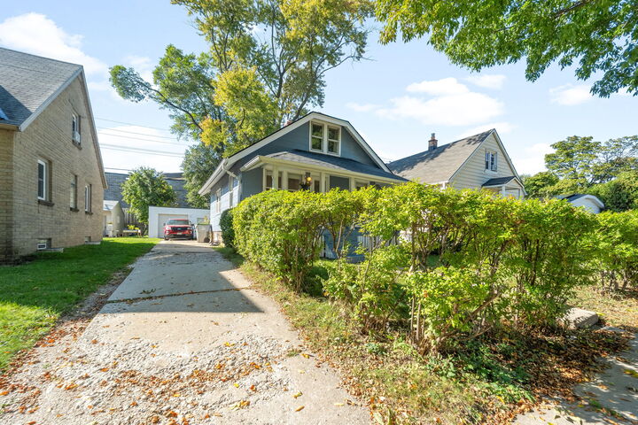 Property Photo:  613 S 69th St  WI 53214 
